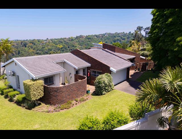 3 BEDROOM SECTIONAL TITLE FOR SALE IN WESTVILLE